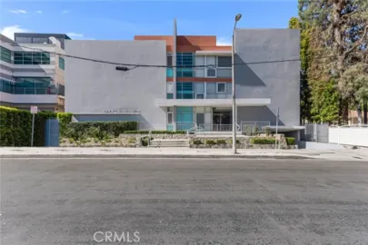4807 Woodley Avenue #208 Photo
