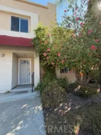 621 W Fletcher Photo