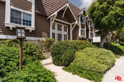 1731 Barry Avenue #214 Photo