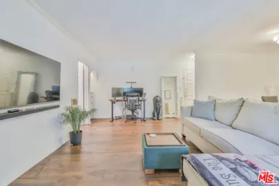 625 N Flores Street #102 Photo
