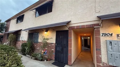 7904 Laurel Canyon #12 Photo