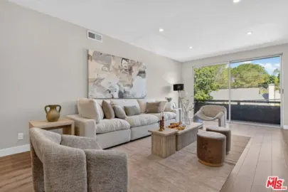 1509 Greenfield Avenue #207 Photo