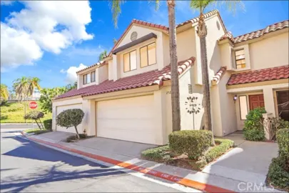 25226 Calle Madrid Photo