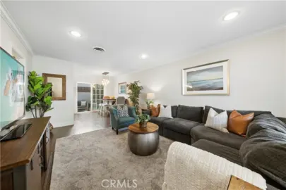 2414 Niagara Photo