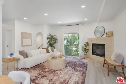 5737 Camellia Avenue #118 Photo