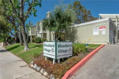 22139 Burbank Boulevard #7 Photo