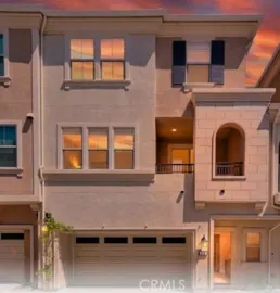 606 White Oaks Photo