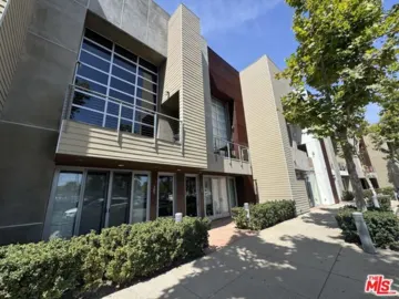 121 E City Place Drive Photo