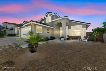40678 Alondra Photo