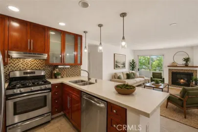 4702 Fulton Avenue #202 Photo