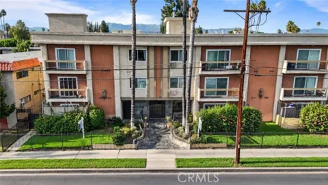 20327 Saticoy Street #102 Photo