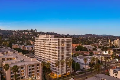 7135 Hollywood #1010 Photo