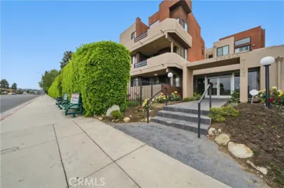 7826 Topanga Canyon Boulevard #218 Photo