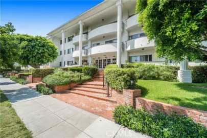 521 Montana Avenue #211 Photo