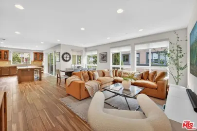 12883 Runway Road #1 Photo