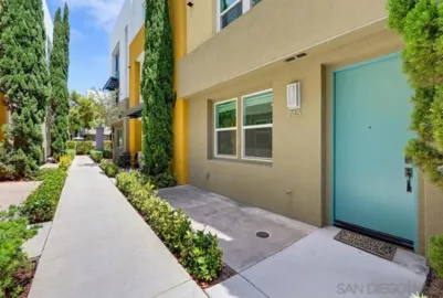 745 Shoreline Road Photo
