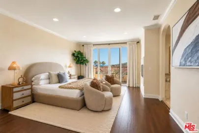23963 De Ville Way Photo
