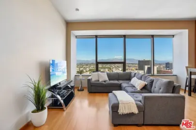 1100 Wilshire Boulevard #2105 Photo