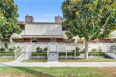 19451 Sherman Way #504 Photo