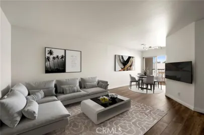 7641 Reseda Boulevard #126 Photo