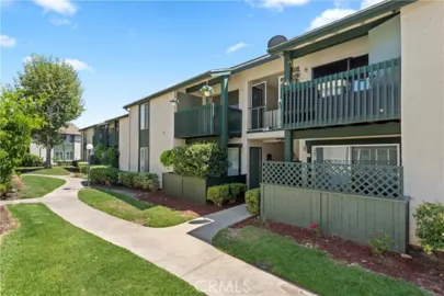 23282 Orange Avenue #6 Photo