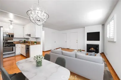 4000 W Victory Boulevard #204 Photo