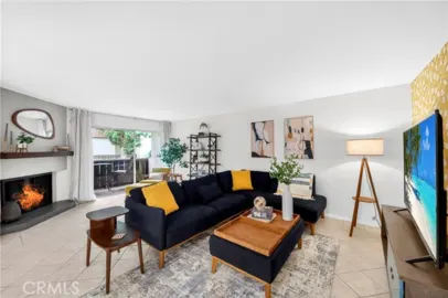 15020 Victory Boulevard #104 Photo