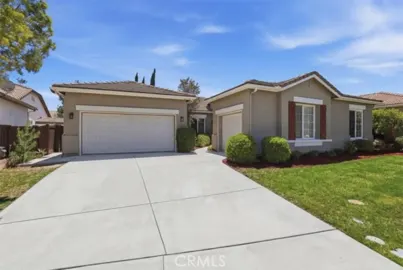 26757 Queen Court Photo
