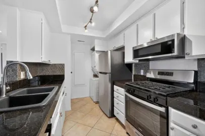 2063 Lakeridge Circle #101 Photo