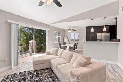 2616 Avenida Del Vista #B204 Photo