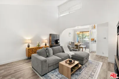 7211 Cozycroft Avenue #50 Photo