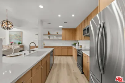 1880 Veteran Avenue #306 Photo