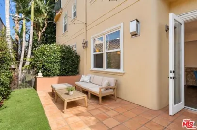 1050 N Edinburgh Avenue #103 Photo