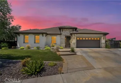 35815 Red Bluff Photo