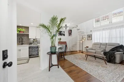 744 Eastshore Terrace ##102 Photo