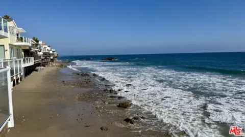 25124 Malibu Road Photo