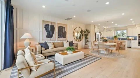 1782 Lychee Street Photo