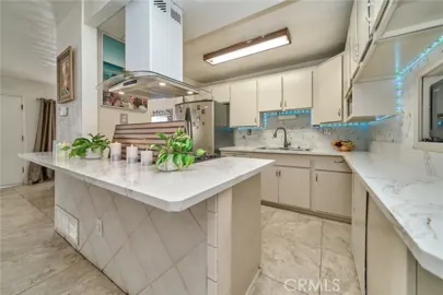 4801 Jackson #C Photo