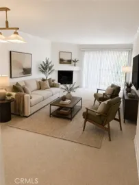 5535 Canoga #210 Photo
