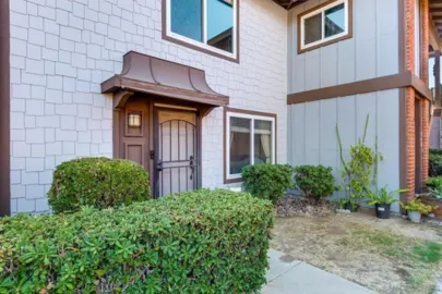 310 Sun Court Photo