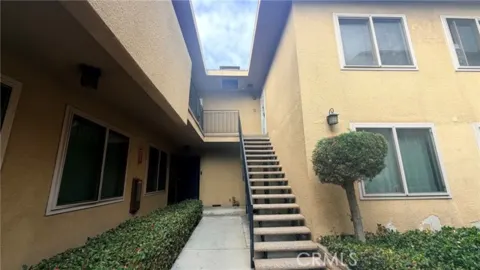 110 E Hillcrest Photo