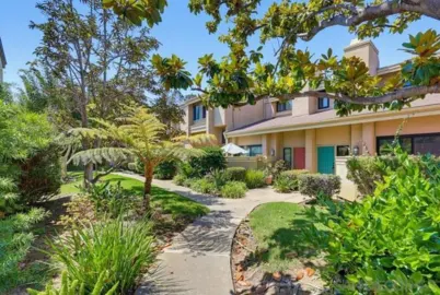 3249 Caminito Eastbluff #31 Photo