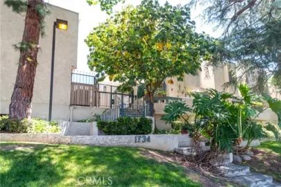 1734 N Verdugo #23 Photo