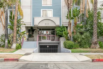 432 N. Kenwood Street #206 Photo