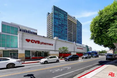 3785 Wilshire Boulevard #703 Photo