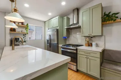 3932 Hamilton #5 Photo