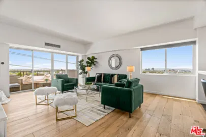1155 N La Cienega Boulevard #508 Photo