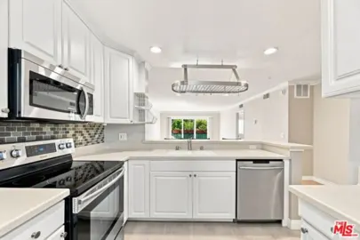 2940 N Verdugo Road #213 Photo