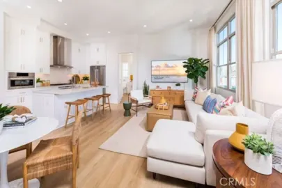 144 Sunnyside Photo