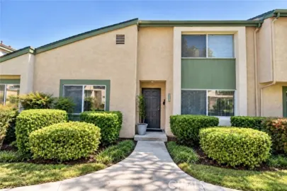 13934 Magnolia Photo